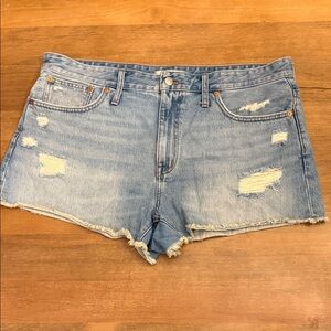 Madewell Sz 32 Relaxed Fit 100% Cotton Women’s Jean Shorts